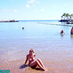 Fourth pic of Amateur Nudism Collection