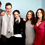 Fourth pic of Natalie Portman non nude scans and portraits