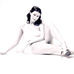 Second pic of shannon elizabeth hq pictures @ 12pix