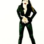 First pic of Liv Tyler