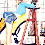 Third pic of Diane Kruger various scanas from magazines