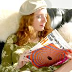 First pic of Super Hairy Twats :: Hairy women :: Beautiful ladies just like mother nature intended!