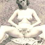 Third pic of Retro hairy cunts