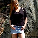 First pic of housewifekelly.com