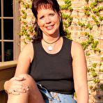 Second pic of Outdoor Mature - Hot Daily Updates!