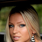 First pic of PinkFineArt | Blanka in the Crossover from Photodromm