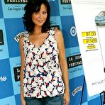 First pic of Catherine Bell