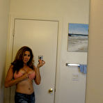 Second pic of Asian Sexting - Self Shot Asian Amateurs at AsianSexting.com