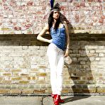 First pic of Juliette Lewis non nude posing photosets