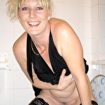 Fourth pic of Amateur Nylon Mature MILF