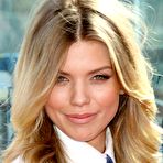 Third pic of AnnaLynne McCord posing at Peoples Choice Awards 2011 press Conference