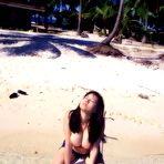 First pic of Ayami Sakurai posing at the beach