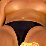 First pic of _Young teen boobs under sun! Hidden pleasures on the beach!