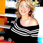 First pic of Hotdog Hottie video - Milf Hunter | Reality Kings