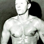 Fourth pic of Vintage man