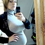 First pic of PREGNANT GIRLFRIEND! - 100% Amateur Asian Gilfriends Vids and Pics