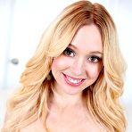 Third pic of Lucy Tyler on Amateur Allure