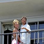 Second pic of Upskirt Collection - Britney Spears upskirt voyeur free photo gallery