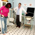 Fourth pic of Gray professor gyno vagina exam with speculum gray mamma at gyno clinic