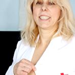 Second pic of Milena mature nurse pussy speculum gaping