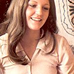 First pic of Retro porn ~ Four retro ladies trying out a new dildo!