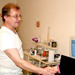 First pic of Hot divorced mom Janelle looking forward to her old gyno doctor