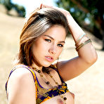 Second pic of Shyla Jennings Slender Vixen Bares Naked Body Outdoors