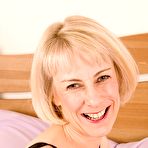 First pic of Hazel - Smiling Mother Gallery - Mature - HQseek