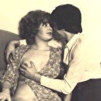 Third pic of Vintage Queens