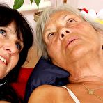 Fourth pic of Mature girlfriends puss licking and dildo sex relation