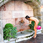 Second pic of Nude-in-Public