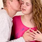 First pic of Мужик любит трахать молодых девок с небритой промежностью