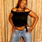 First pic of EbonyAssPorno.com