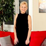 First pic of AllOver30 Free - Older Babe Scarlett J Spreads Trimmed Twat