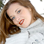 Second pic of Amazing busty teen showing het big tits and sweet pussy