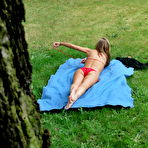 Second pic of Sunbathing Voyeur