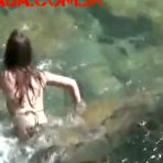 Fourth pic of Turista flagrou a ninfeta fodendo com o namorado na praia - Ta Tarada