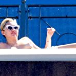 Second pic of :: Largest Nude Celebrities Archive. Miley Cyrus fully naked! ::