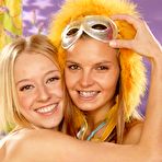 Second pic of Zuzana S Flexible Teen Lesbians Licking