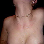 First pic of WifeBucket.com - Real submitted pics of amateur housewives from nextdoor!
