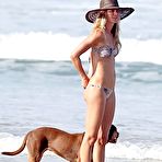 Third pic of Gisele Bundchen fully naked at Largest Celebrities Archive!