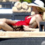 Second pic of Ashlee Simpson absolutely naked at TheFreeCelebMovieArchive.com!