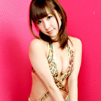 First pic of Chihiro Akiha Asian on heels and in very short pants is willing