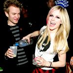First pic of Avril Lavigne