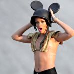 Second pic of  Rihanna fully naked at TheFreeCelebrityMovieArchive.com! 