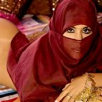 Second pic of Arabian Girlfriends