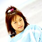 First pic of Naughty slut lifts sarong for a look at pussy