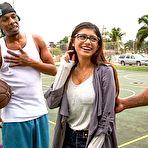 First pic of Mia Khalifa transando com dois negões bem dotados - Fada do Sexo