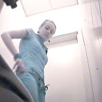 Second pic of Sporty chick with hot ass takes a leak on spy cam