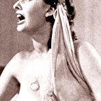 First pic of Sophia Loren black-&-white sexy and nude pics